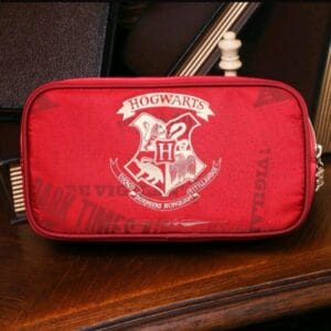 Estuche Rojo Estampado Hogwarts