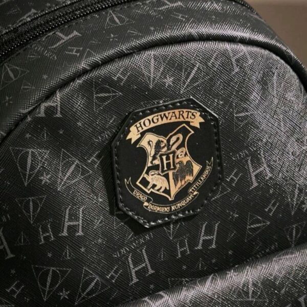 Mochila Negra Pequeña Hogwarts - Imagen 3