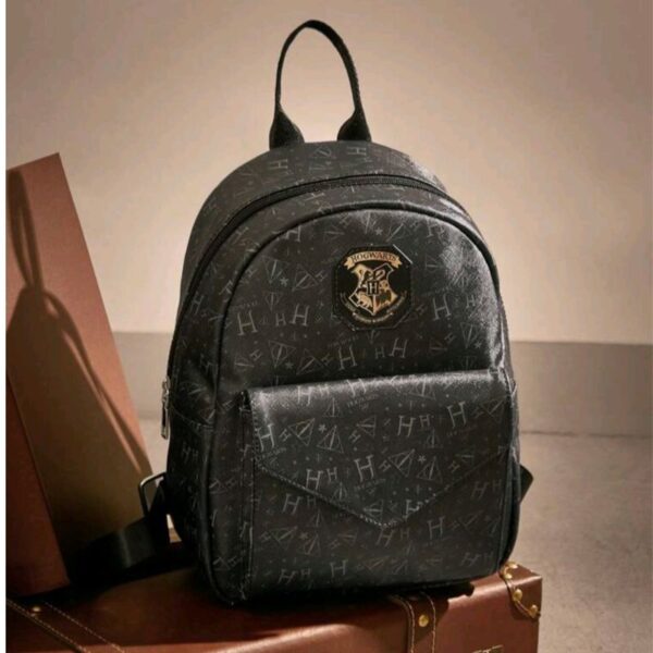 Mochila Negra Pequeña Hogwarts - Imagen 2