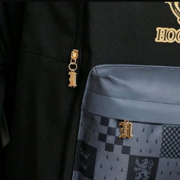 Mochila Negra Estampado Hogwarts - Imagen 2