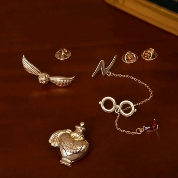 Conjunto 4 Pines Cicatriz Lentes Poción De Amor Snitch