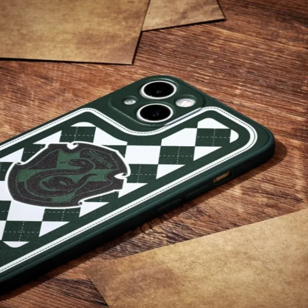 Funda IPhone 13 Verde Casa Slytherin - Imagen 2