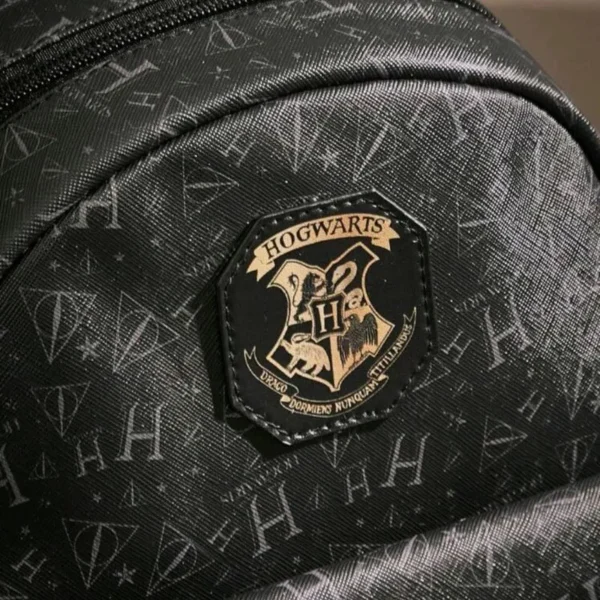 Mochila Negra Pequeña Hogwarts - Imagen 2