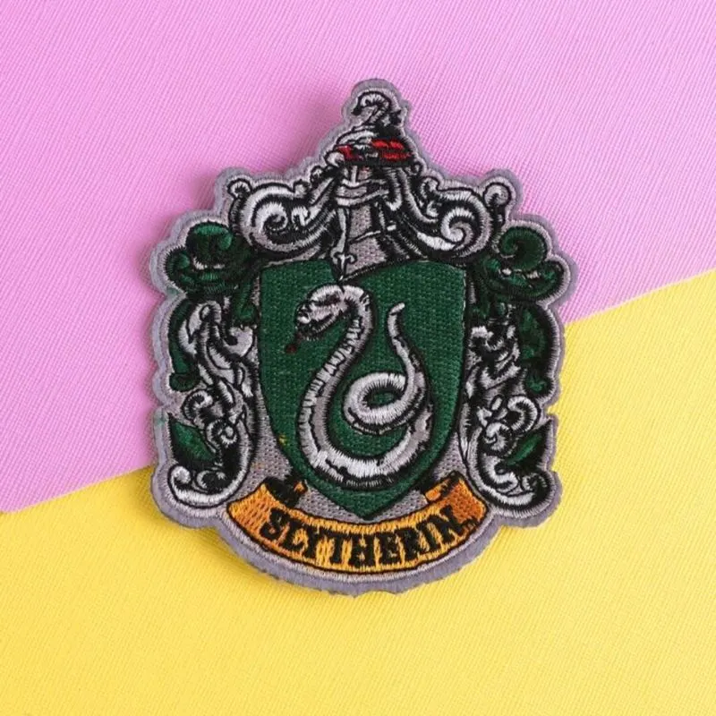 Pache Bordado Escudo Casas De Hogwarts - Imagen 3