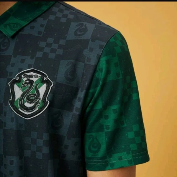 Polera Cuello Polo C/N Botones Slytherin - Imagen 3