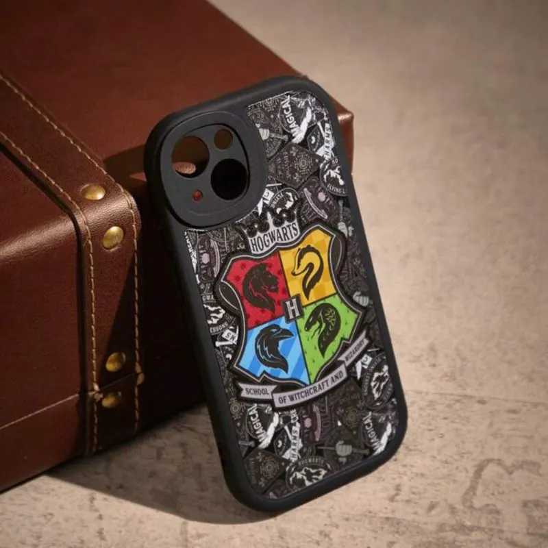 Carcasas IPhone 14 escudo Hogwarts Colores - Imagen 3