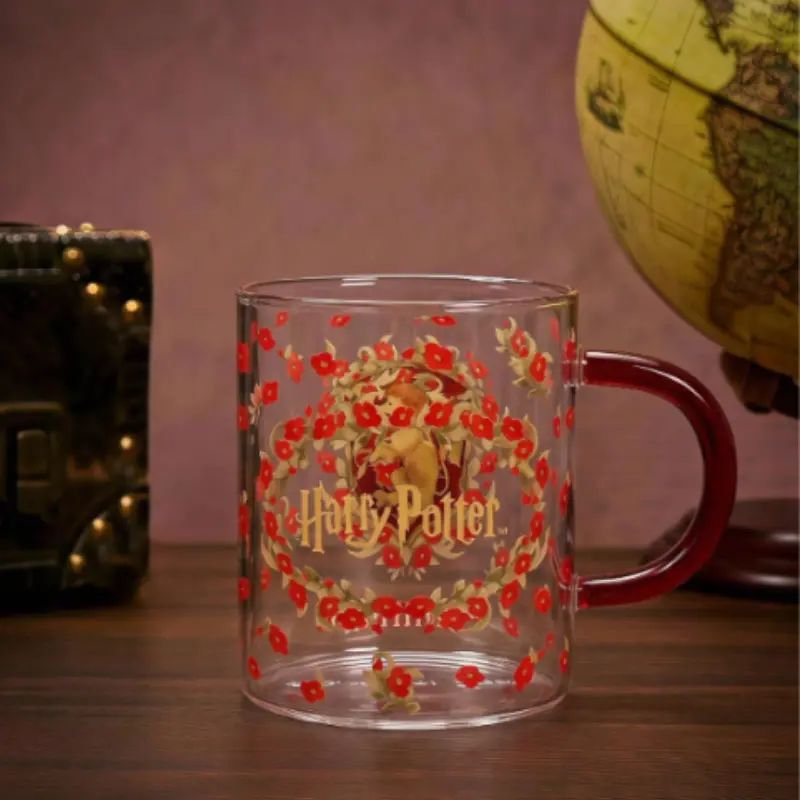 taza de vidrio Harry Potter Gryffindor vista posterior logo oficial Chile