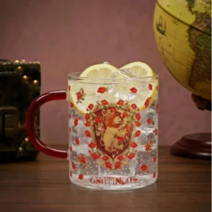 taza de vidrio Harry Potter Gryffindor transparente con bebida helada Chile
